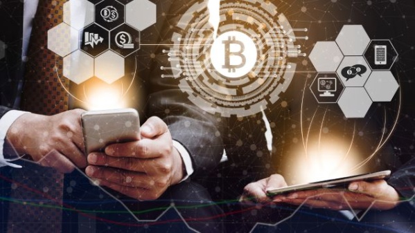 illustration pour Arnaque cryptomonnaie : les bons réflexes et les recours
