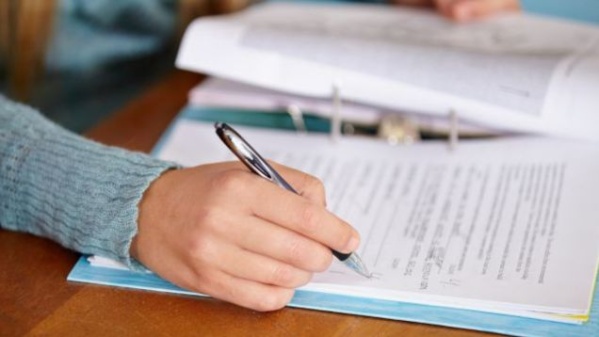 illustration pour CDD de reconversion : un nouveau motif de contrat à durée déterminée en 2026