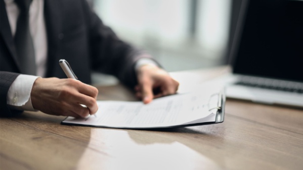 illustration pour Le régime des nullités dans les contrats civils et commerciaux