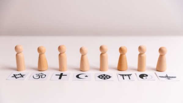 illustration pour Religion au travail : comment gérer le fait religieux en entreprise ?