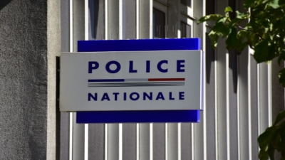 Déposer une main courante en ligne : est-ce possible ?